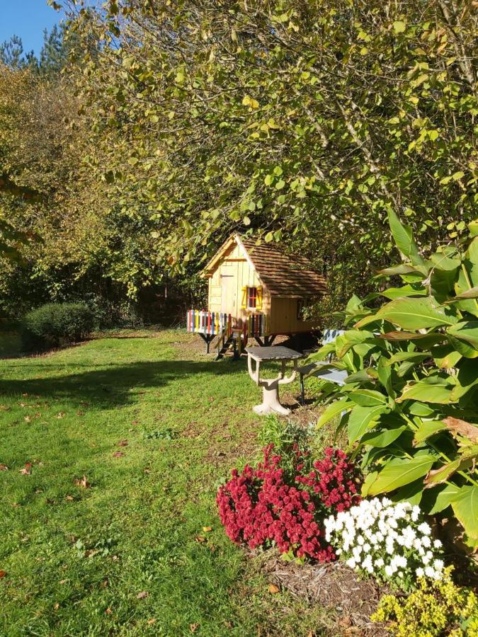 La Chaine Saint-Jean-du-Bois Exteriör bild