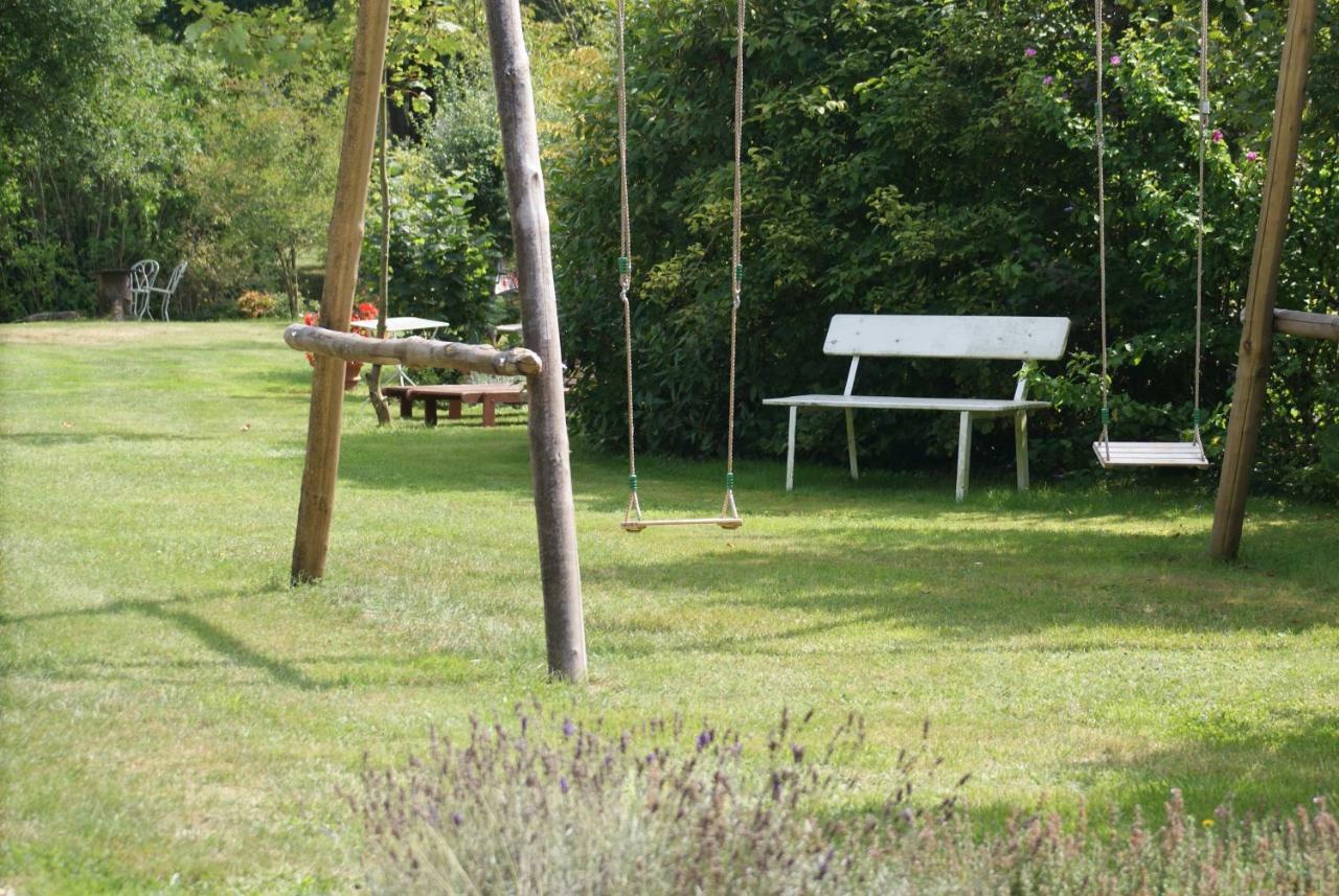 La Chaine Saint-Jean-du-Bois Exteriör bild